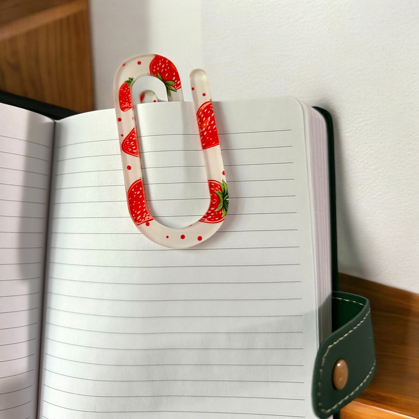 Large Strawberries Jumbo Paper Clip