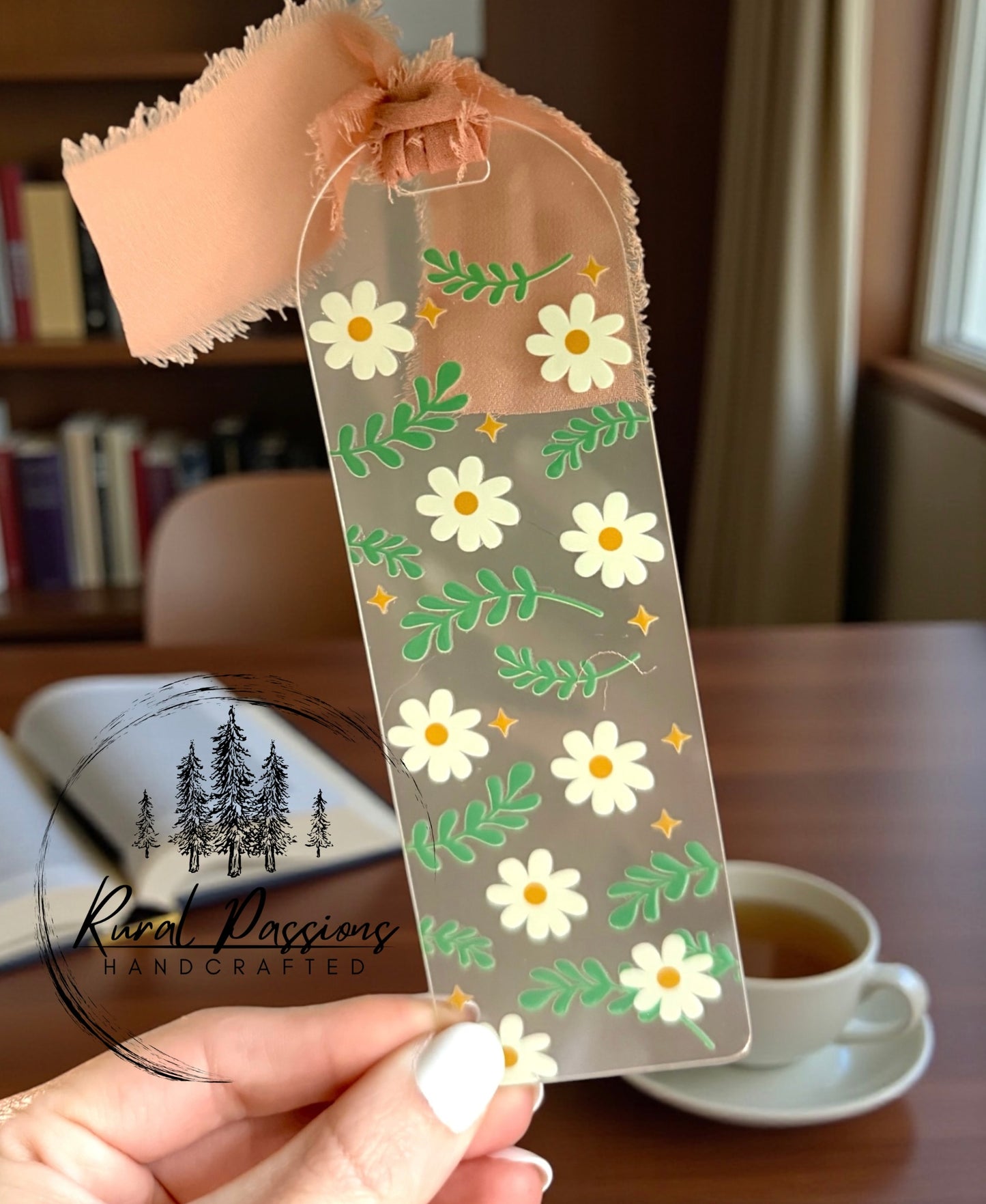 Daisy Large Acrylic Bookmark